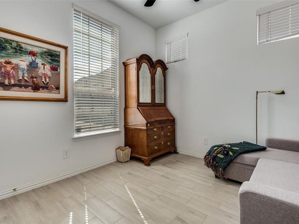 1939  Spotted Fawn Drive , Arlington Texas 76005