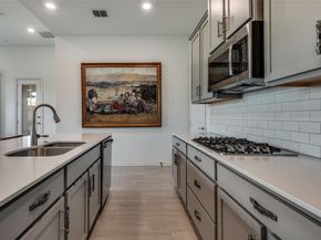 1939  Spotted Fawn Drive , Arlington Texas 76005