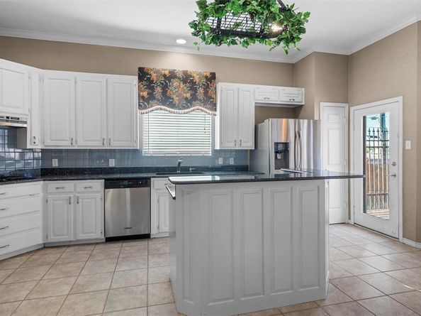 2308  Wild Turkey Trail , Arlington Texas 76016