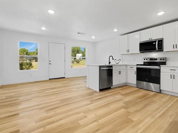 4367  Alamo Avenue , Fort Worth Texas 76107