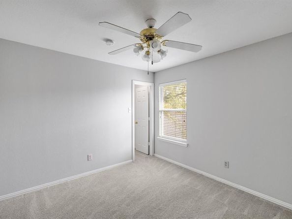 2001  Fair Oaks Circle , Corinth Texas 76210