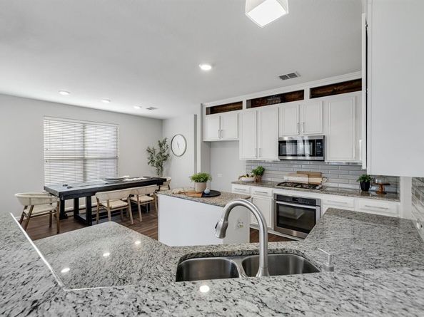 2001  Fair Oaks Circle , Corinth Texas 76210