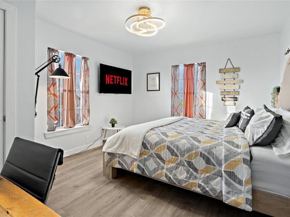 2308  Britton Avenue , Dallas Texas 75216