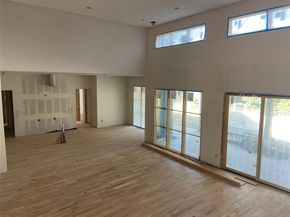 4117  Creekdale Drive , Dallas Texas 75229