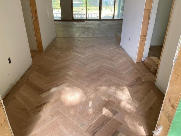 4117  Creekdale Drive , Dallas Texas 75229