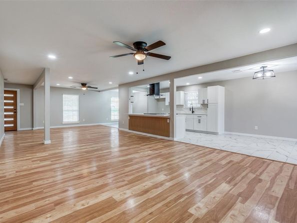 3956  Lost Creek Drive , Dallas Texas 75224