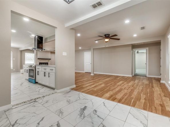 3956  Lost Creek Drive , Dallas Texas 75224