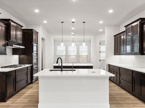 6813  Turner Falls Circle , Flower Mound Texas 76226