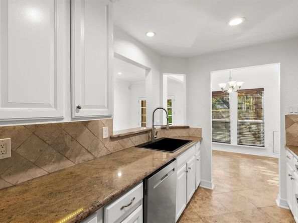 5565  Preston Oaks Road  136, Dallas Texas 75254