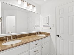 5565  Preston Oaks Road  136, Dallas Texas 75254