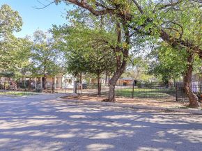 3809  May Street , Fort Worth Texas 76110