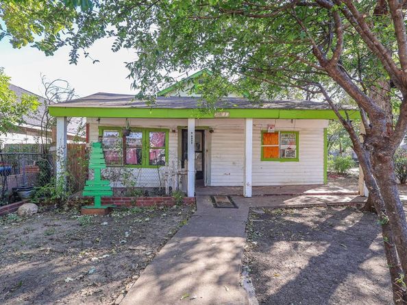 3809  May Street , Fort Worth Texas 76110