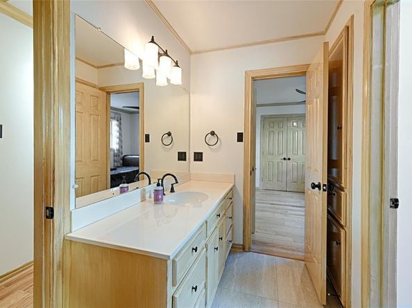 14  Lakeway Drive , Heath Texas 75032