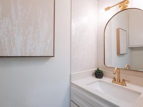 2806  Knight Street  103, Dallas Texas 75219