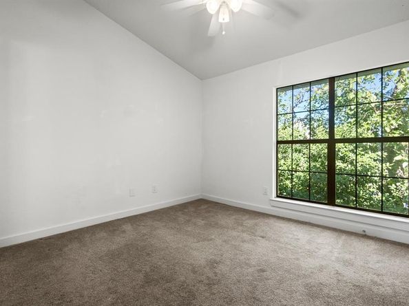 2806  Knight Street  103, Dallas Texas 75219