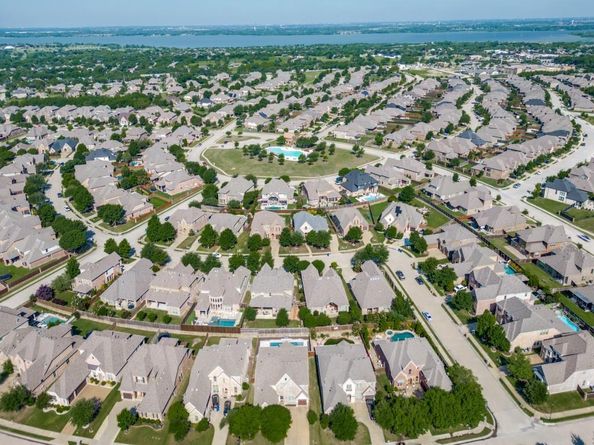 114  Crestbrook Drive , Rockwall Texas 75087