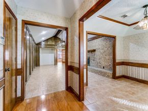 928  Old Mill Circle , Irving Texas 75061