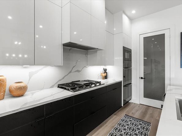 2132  Hondo Avenue , Dallas Texas 75219