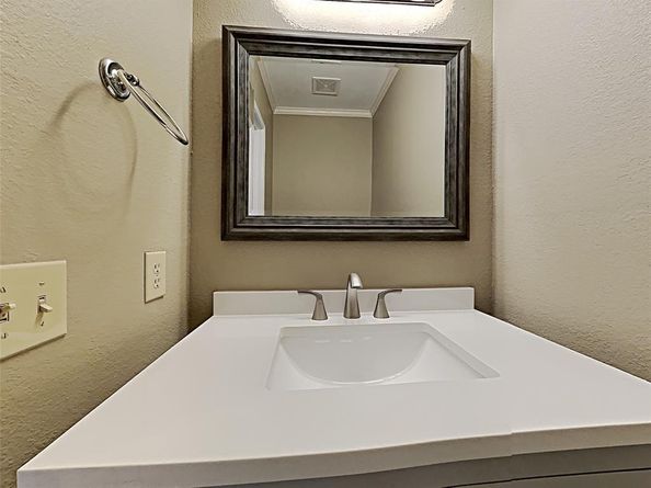 2560  Creekwood Lane , Fort Worth Texas 76123