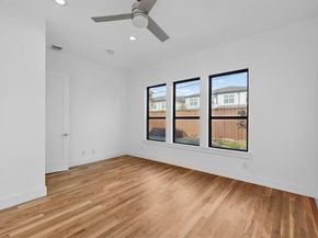 4521  Cowan Avenue , Dallas Texas 75209