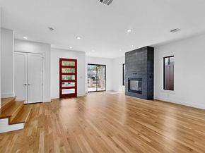 4521  Cowan Avenue , Dallas Texas 75209