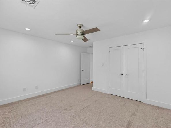 4521  Cowan Avenue , Dallas Texas 75209