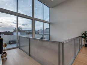 4626  Coles Manor Place  103, Dallas Texas 75204