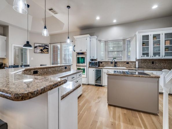 3001  Forestwood Drive , Arlington Texas 76006