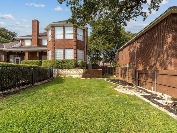 3001  Forestwood Drive , Arlington Texas 76006