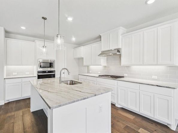 7123  Doe Creek Lane , Argyle Texas 76226