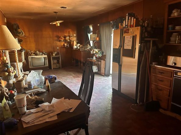 735  Penguin Drive , Dallas Texas 75241