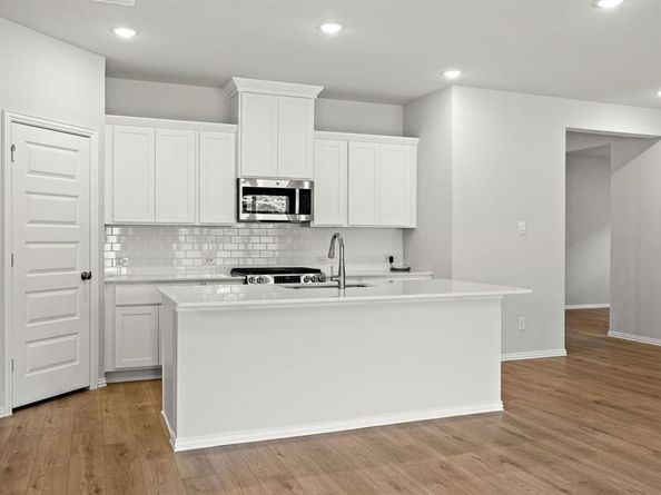 3204  Kingdom Drive , Denton Texas 76208