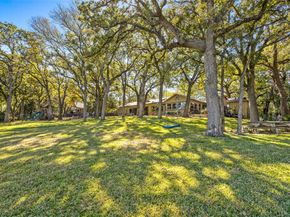 916  Kimbrough Road , Azle Texas 76020