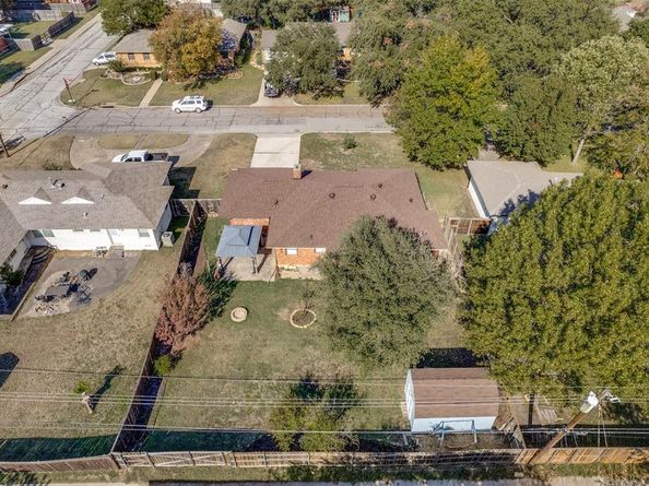 2952  Lavita Lane , Farmers Branch Texas 75234