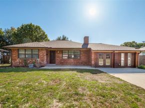 2952  Lavita Lane , Farmers Branch Texas 75234