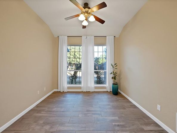 3204  Berkshire Lane , Corinth Texas 76210