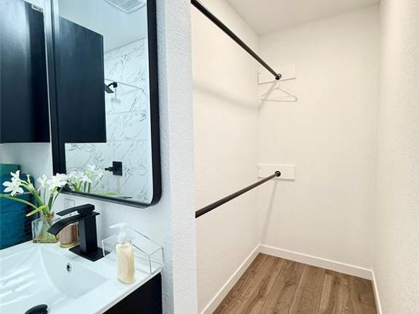 1816  Will Scarlet Road , Arlington Texas 76013