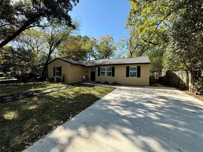 1816  Will Scarlet Road , Arlington Texas 76013