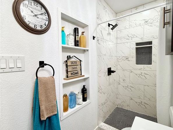 1816  Will Scarlet Road , Arlington Texas 76013