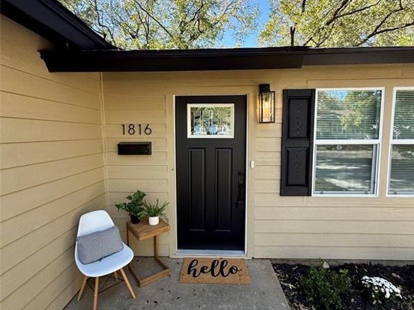 1816  Will Scarlet Road , Arlington Texas 76013