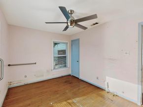 2065 S Farola Drive , Dallas Texas 75228