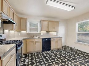 2065 S Farola Drive , Dallas Texas 75228