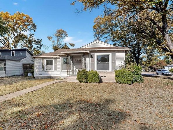 2065 S Farola Drive , Dallas Texas 75228
