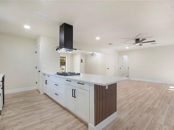 1212  Willow Glen Drive , Dallas Texas 75232