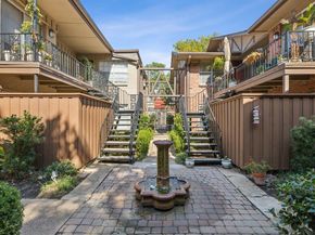 4207  Avondale Avenue  106, Dallas Texas 75219