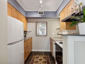 4207  Avondale Avenue  106, Dallas Texas 75219