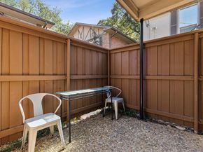 4207  Avondale Avenue  106, Dallas Texas 75219