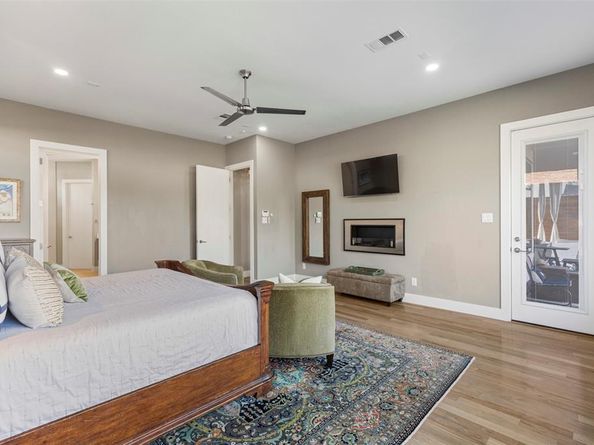 3955  Park Lane , Dallas Texas 75220