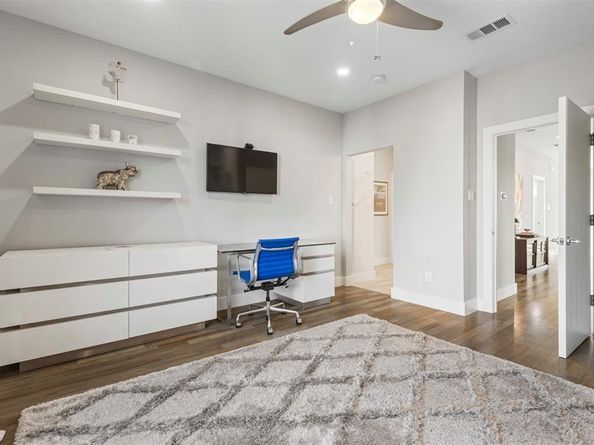 3955  Park Lane , Dallas Texas 75220