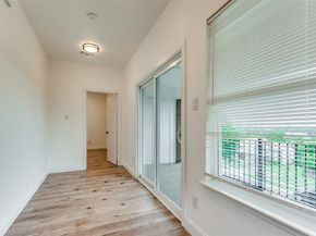 1260 E Magnolia Avenue , Fort Worth Texas 76104